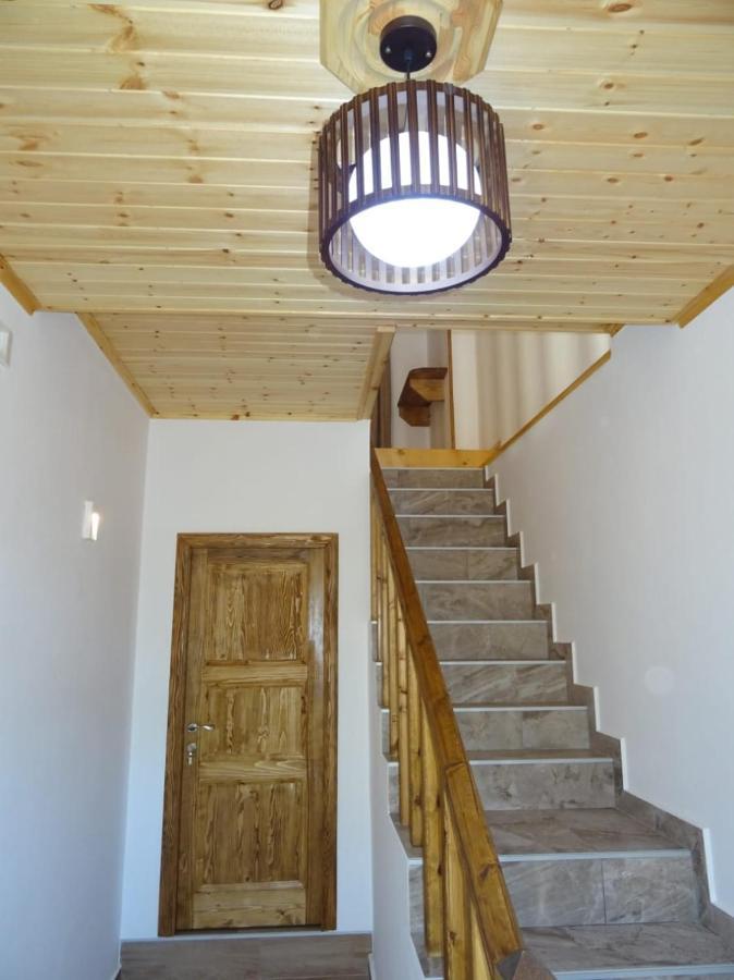 Guesthouse Riverside Berat Buitenkant foto