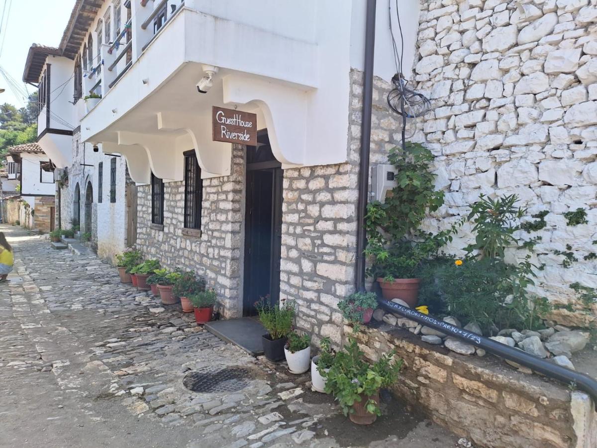 Guesthouse Riverside Berat Buitenkant foto